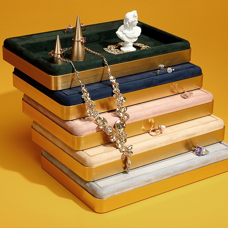 Luxury Watch Stand - Présentoir en Velours à Haut Niveau