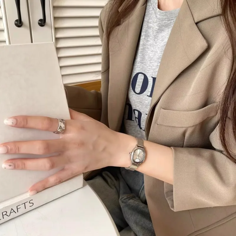 Petit cadran ovale montre vert - Luxury Watch Brand For Women avis et prix